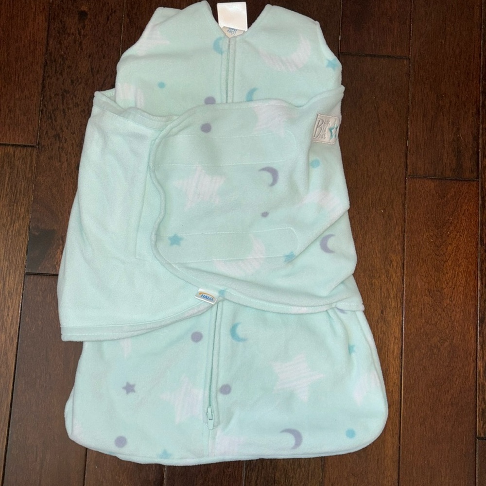 NEW Halo Baby Fleece Sleep Sack. Swaddle, Wearable Blanket. Newborn.